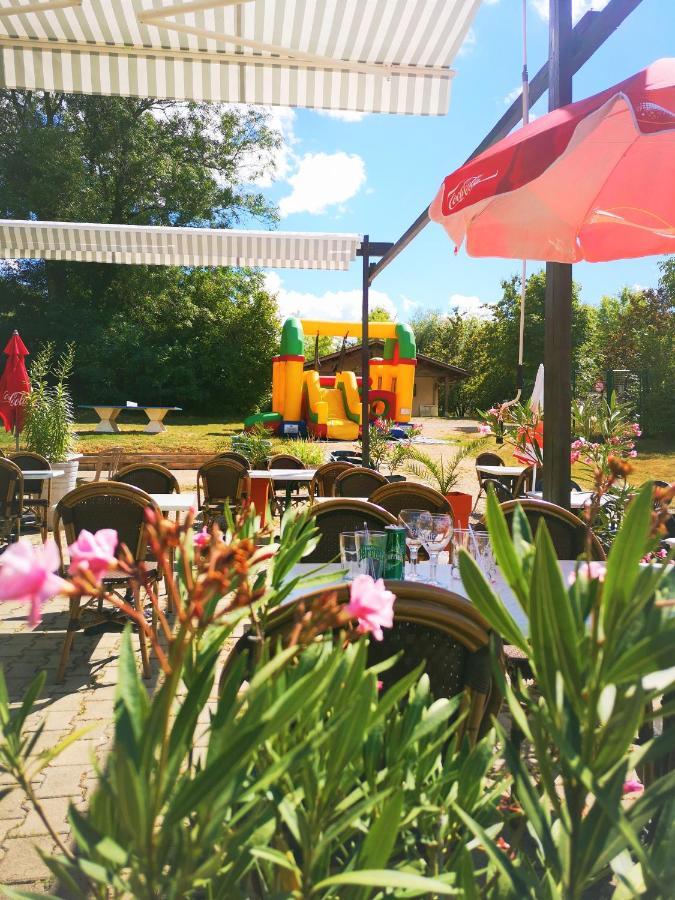 Camping Domaine De Mepillat Saint-Nizier-le-Bouchoux Екстериор снимка