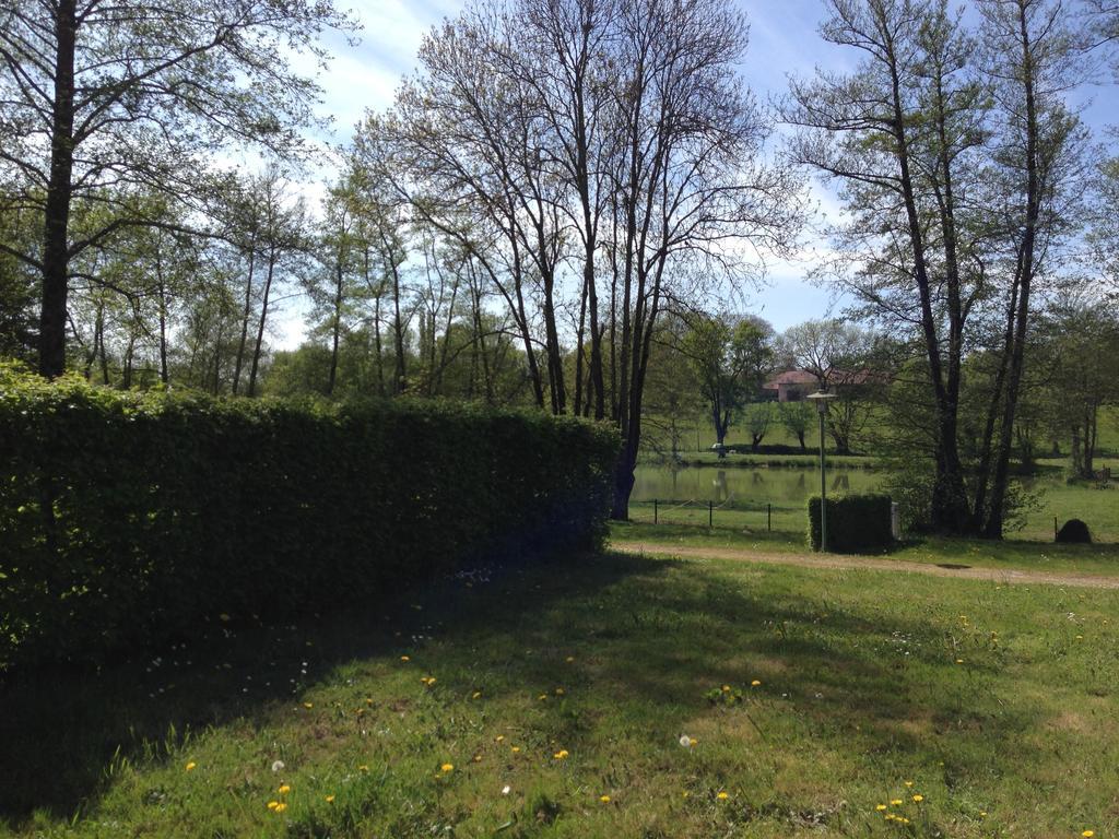 Camping Domaine De Mepillat Saint-Nizier-le-Bouchoux Стая снимка