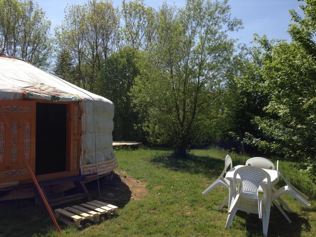 Camping Domaine De Mepillat Saint-Nizier-le-Bouchoux Стая снимка