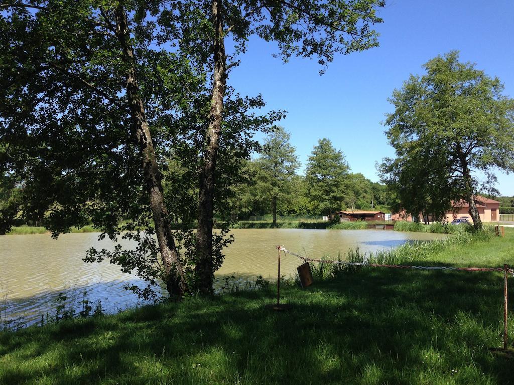 Camping Domaine De Mepillat Saint-Nizier-le-Bouchoux Екстериор снимка
